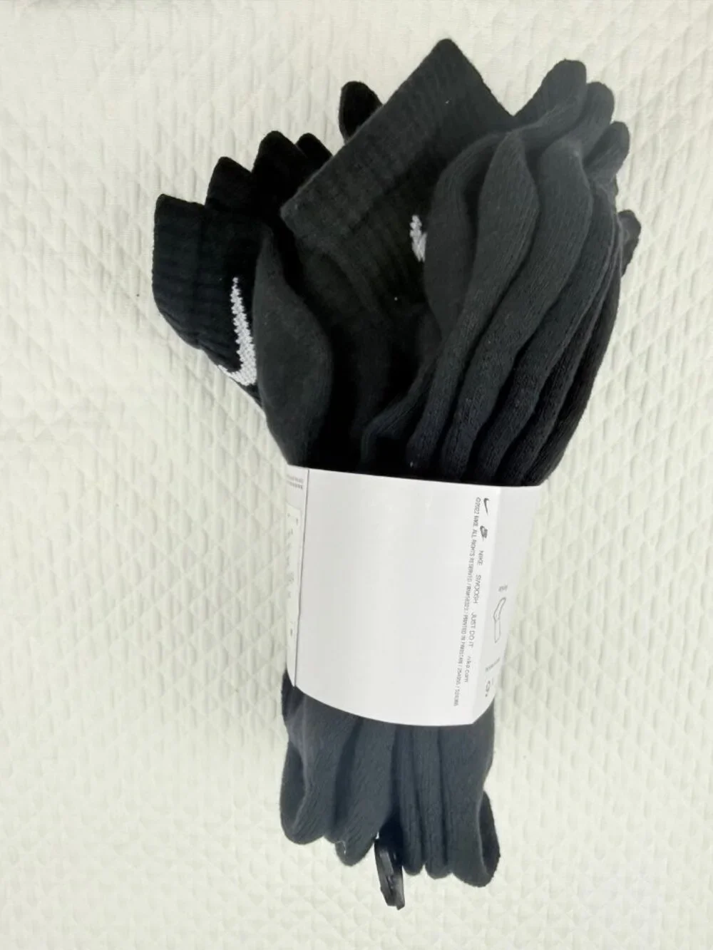 Nike 6 pairs Unisex Dri Fit Everyday Plus Cushioned Ankle Socks Mens M 6-8